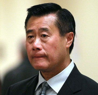 LelandYee - dem party in the front gun running in the back